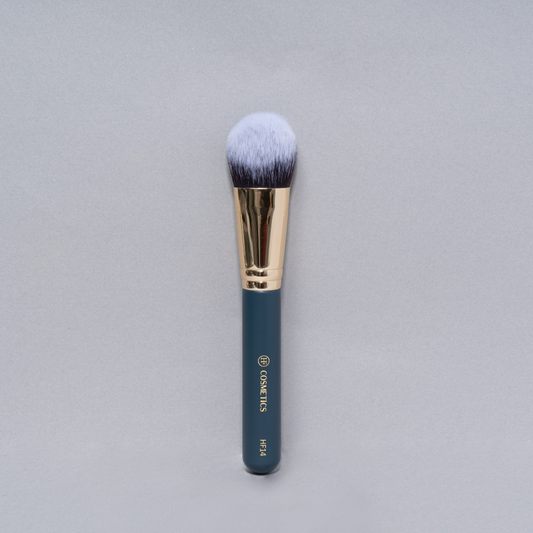 HF14: Flawless Finish Foundation Brush